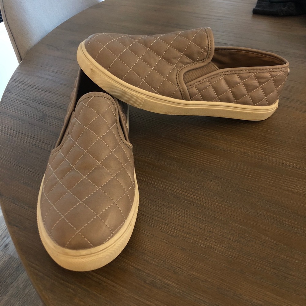 Steve Madden Ecentrcq Slip-On Sneaker